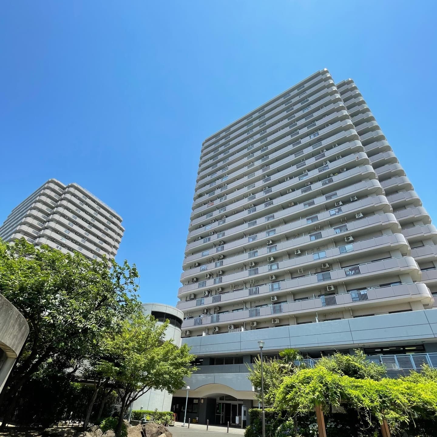 内外設備工業株式会社本社